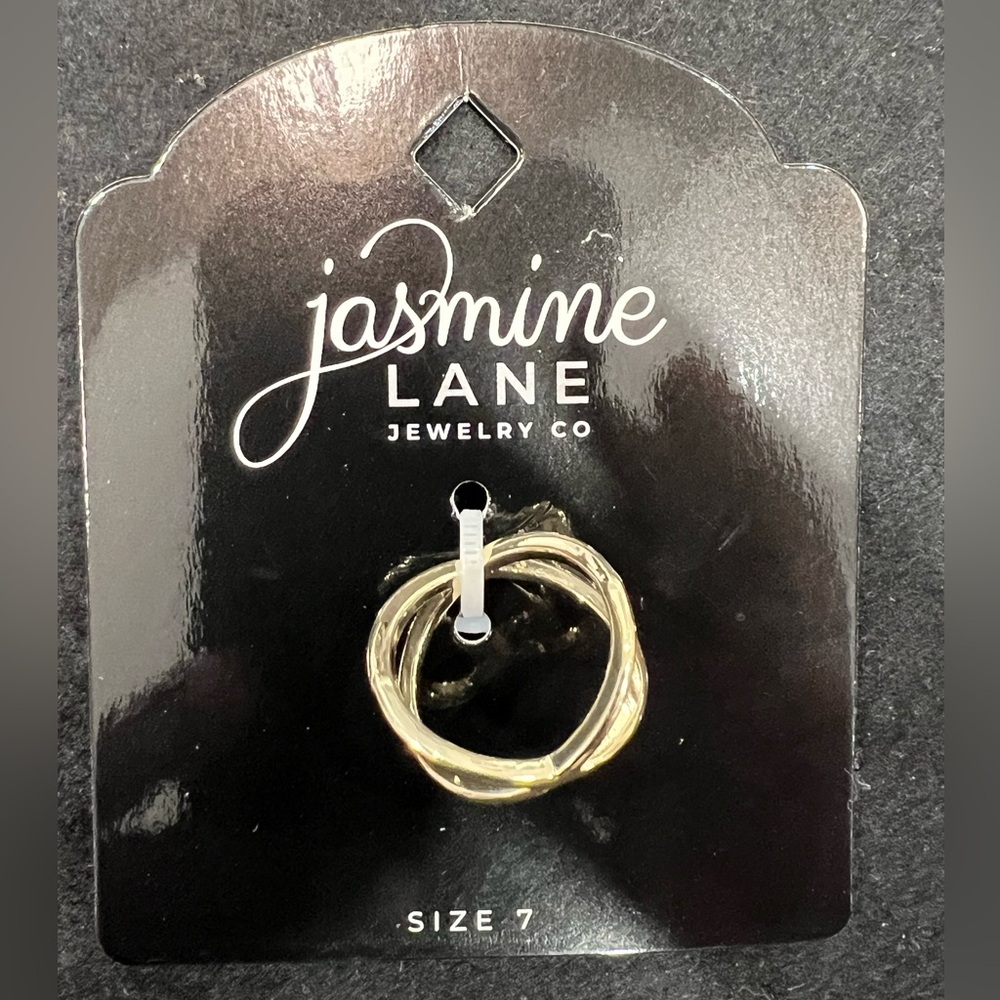 Jasmine Lane Gold Twisted Ring